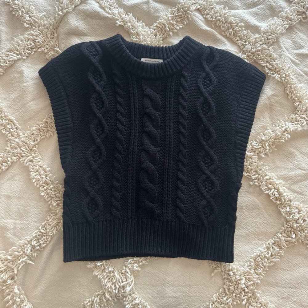 & Other Stories Cable Knit Sweater Vest - Black Size M